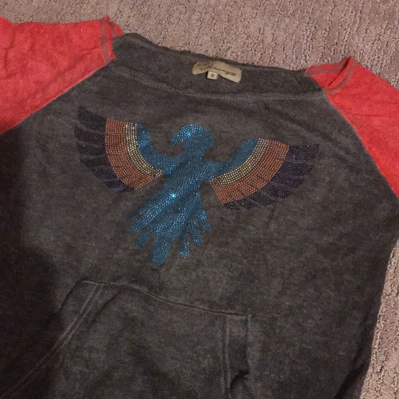 It’s size is M women’s. - Picture 4 of 7